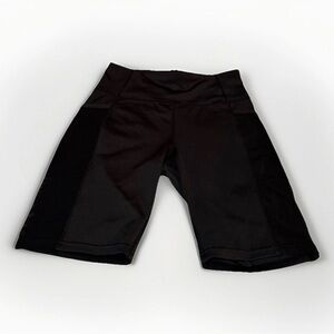 Avia Black Biker Shorts Mesh Side Panels Compression Side Pockets Size L NWOT